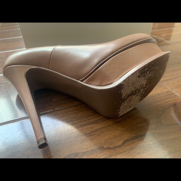 YSL Tribtoo Cognac Pump Size 38 - Picture 7 of 14